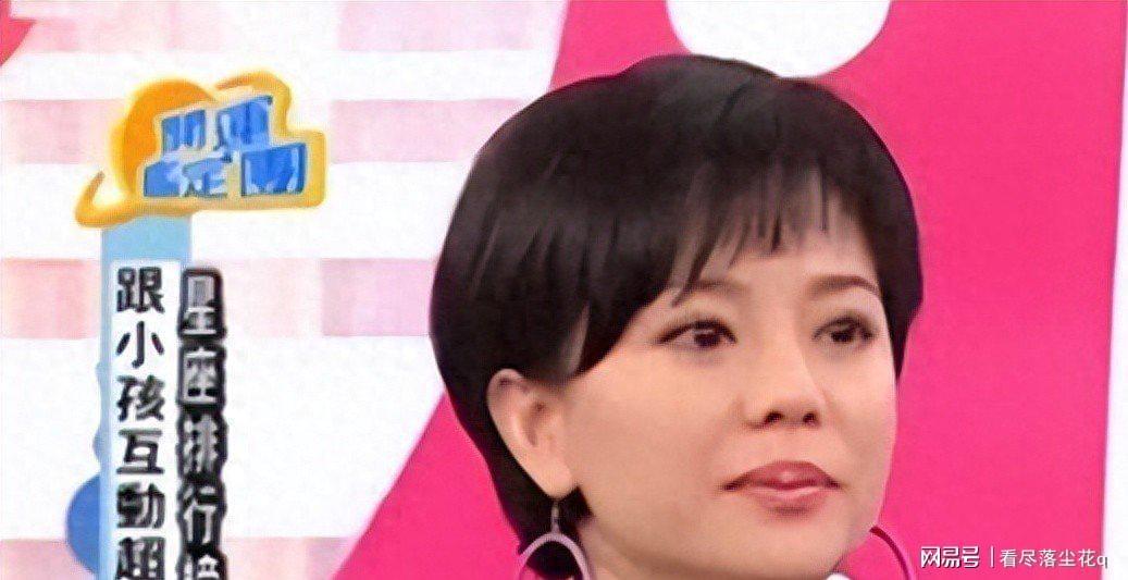 云开体育-畸形母爱毁星二代：母乳12年同床15年荒唐事